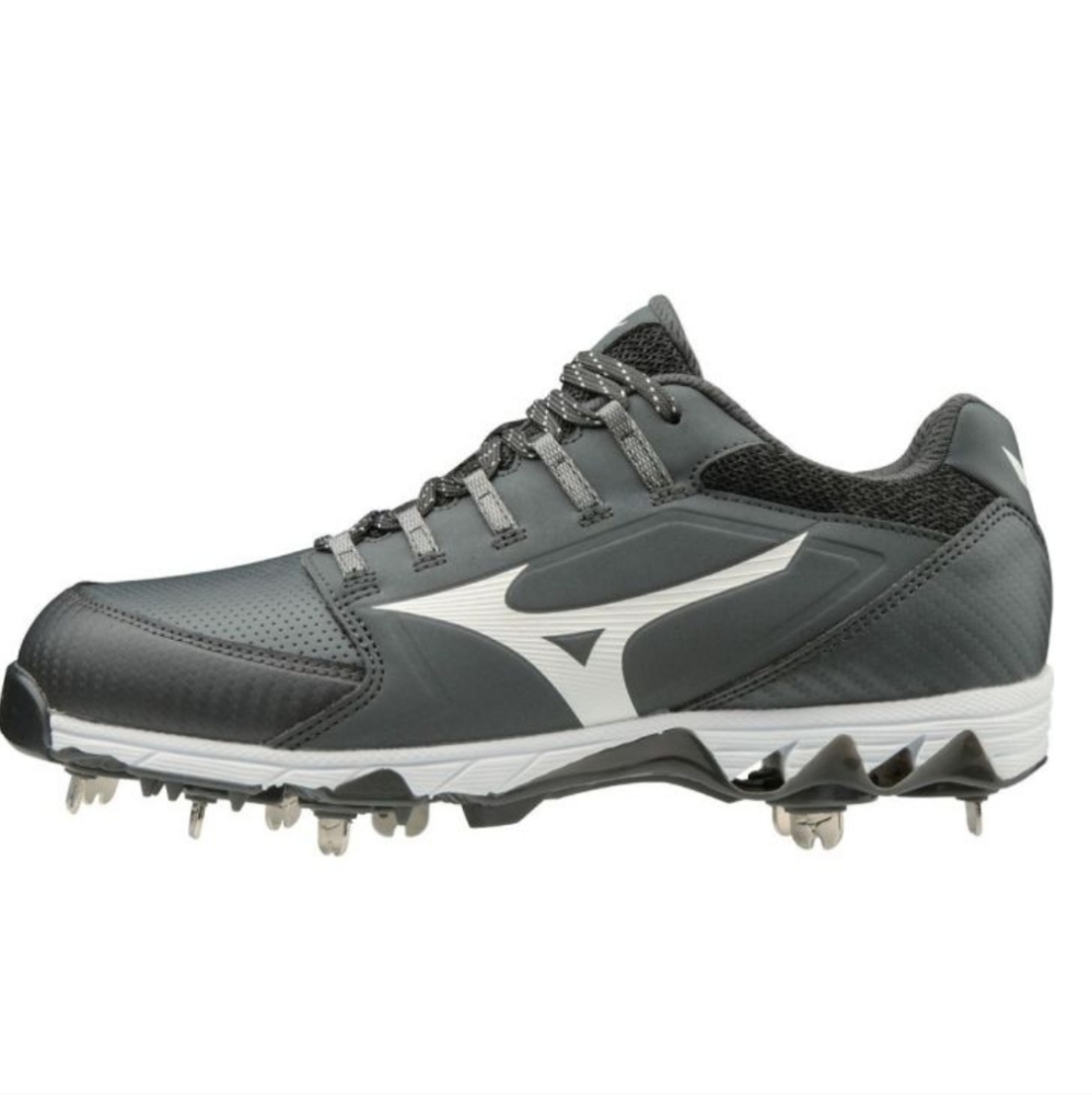 Munizo 9 Spike Swift 6 Low Softball Cleats  Size 7.5